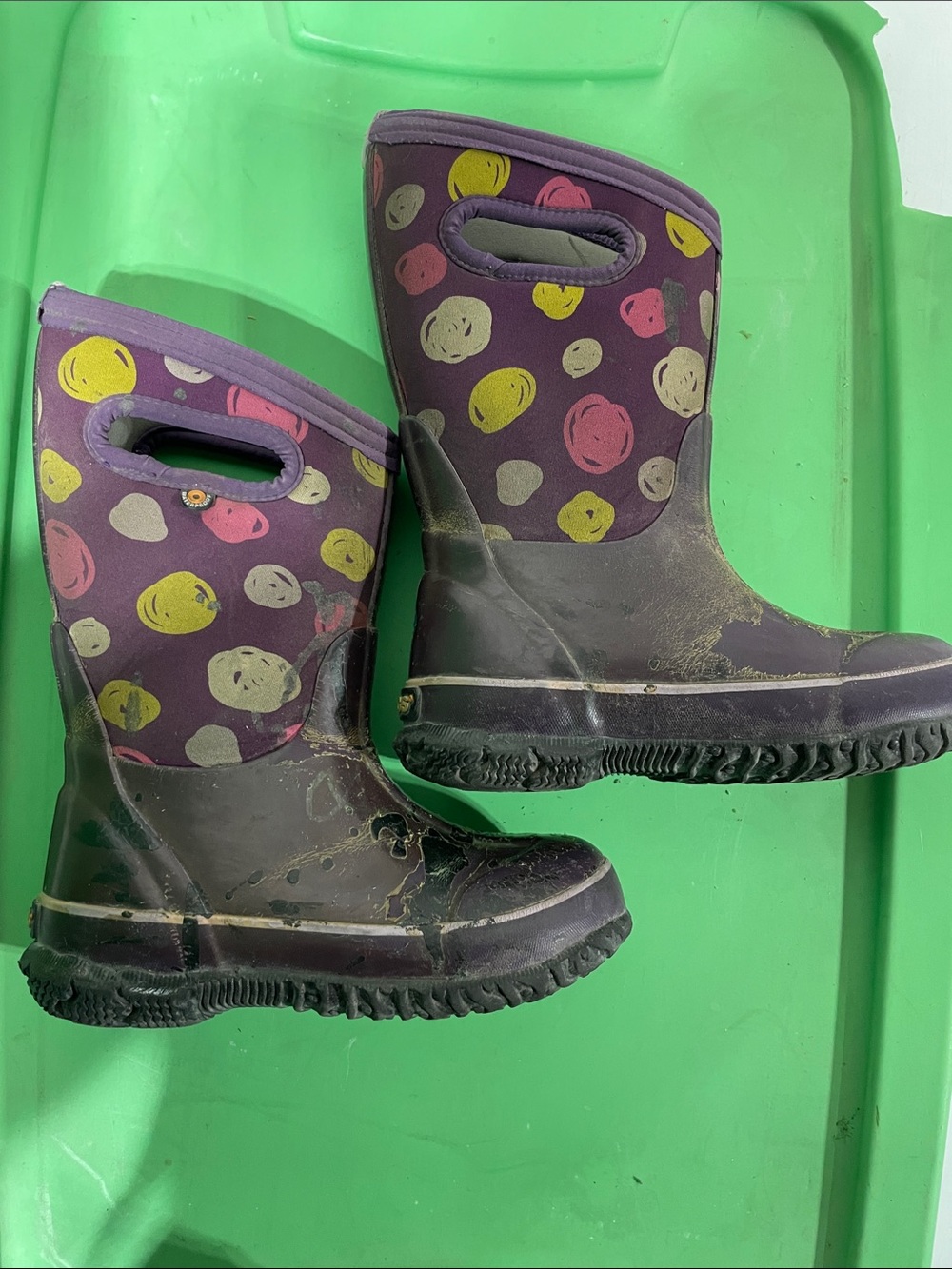 Bogs Purple Kids Winter Boots with Yellow, Pink & Cream Dots size kids 12